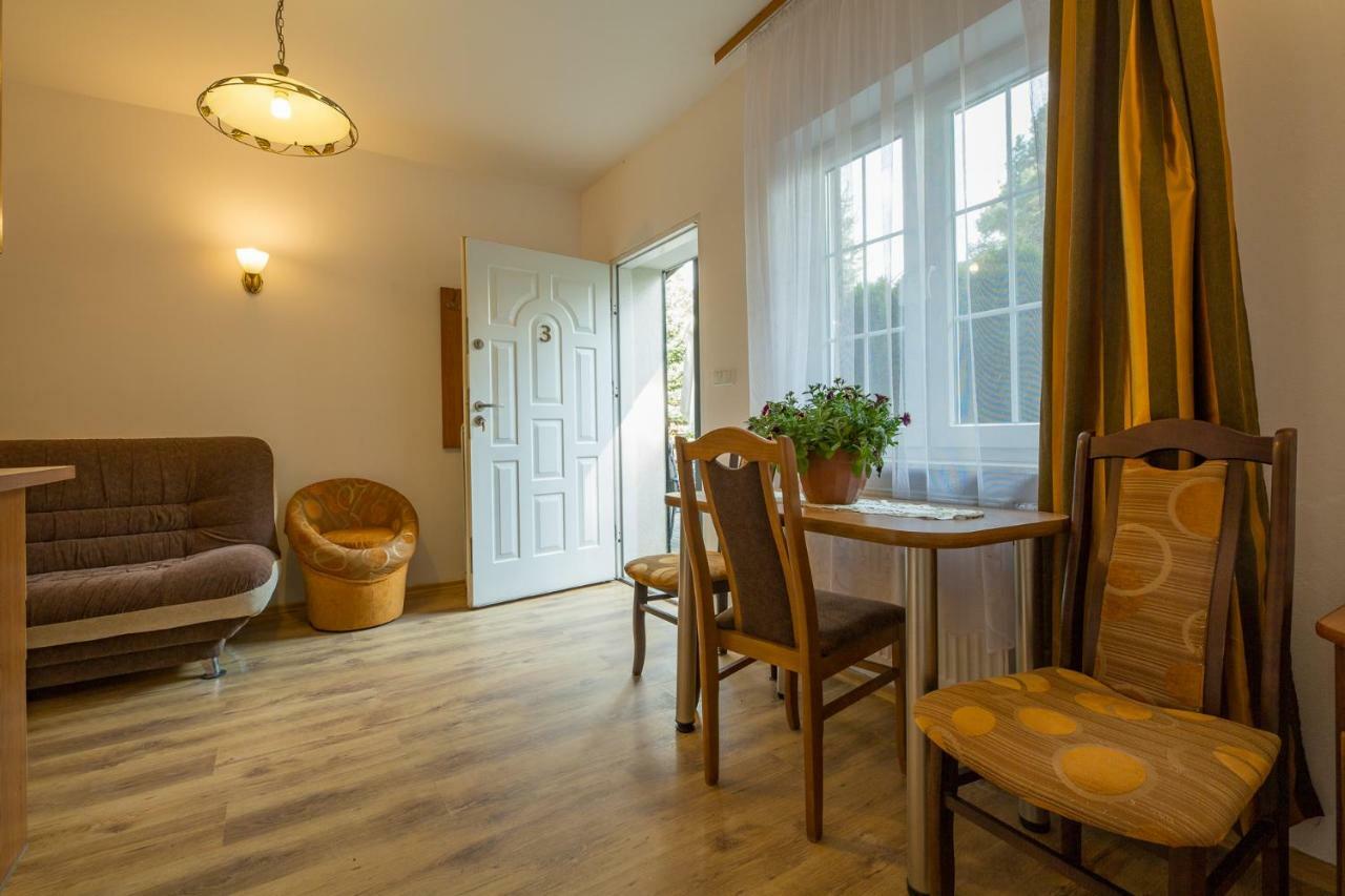Apartamenty Na Skarpie Debina  Exteriör bild