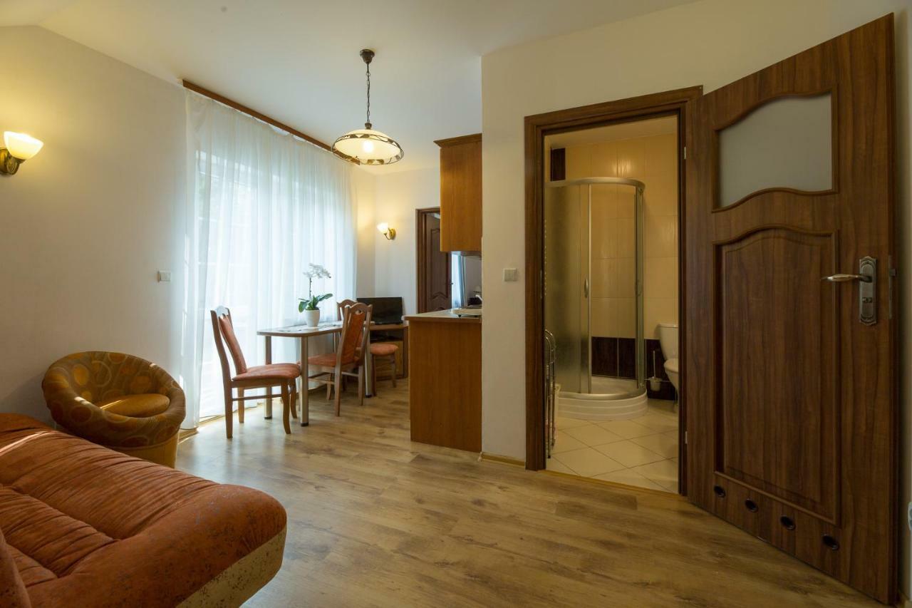 Apartamenty Na Skarpie Debina  Exteriör bild